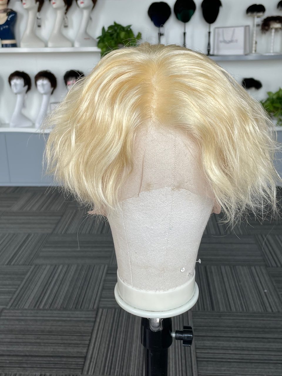 2023 Fashionable Men's Hairstyles #613 Transparent Full Lace Human Hair Wigs For Baldness 130% Glueless Realistic Wavy Blonde Full Lace Wig For Men Wholesale