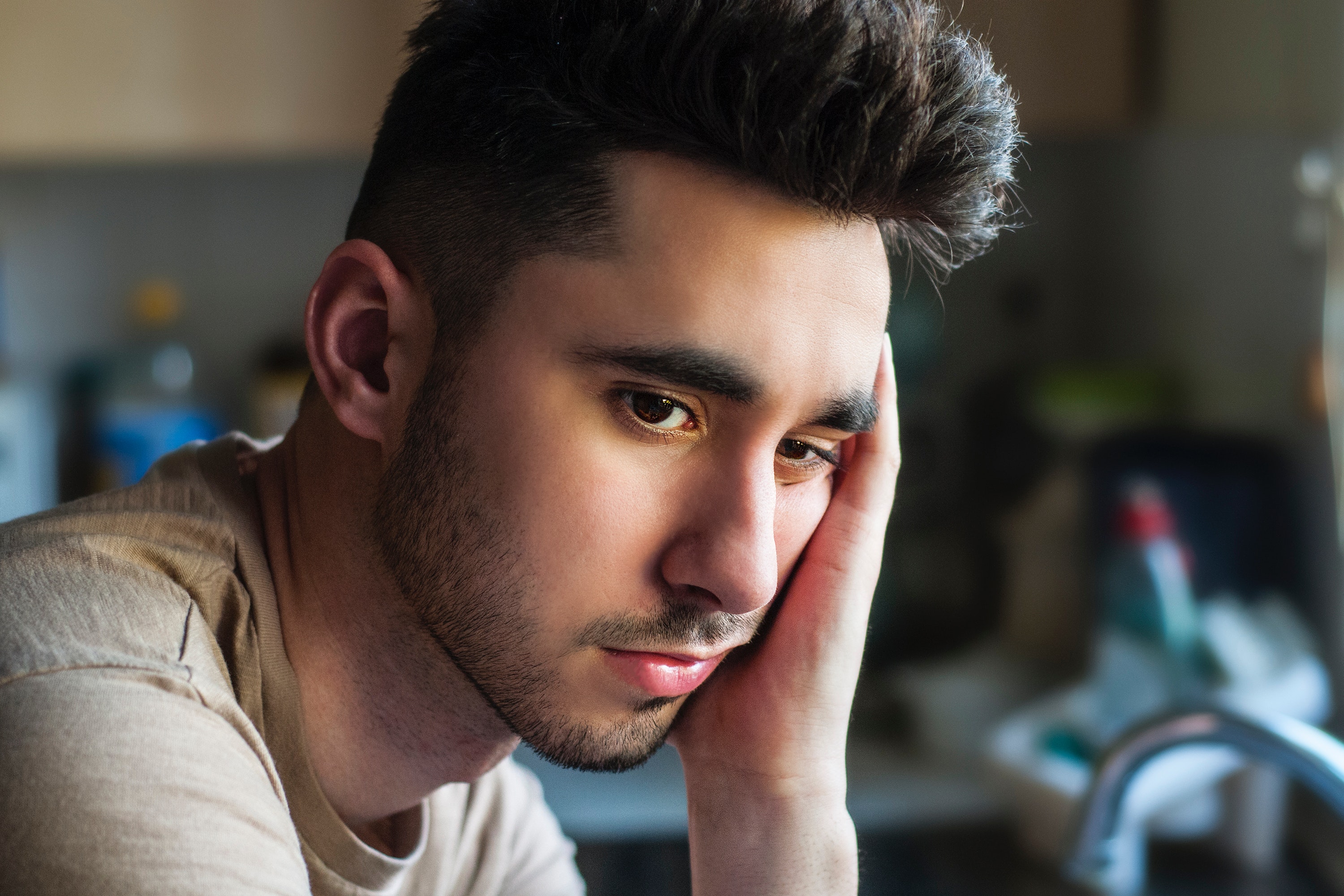 Can men's toupee hair look real? Yes, if you know how to buy it！